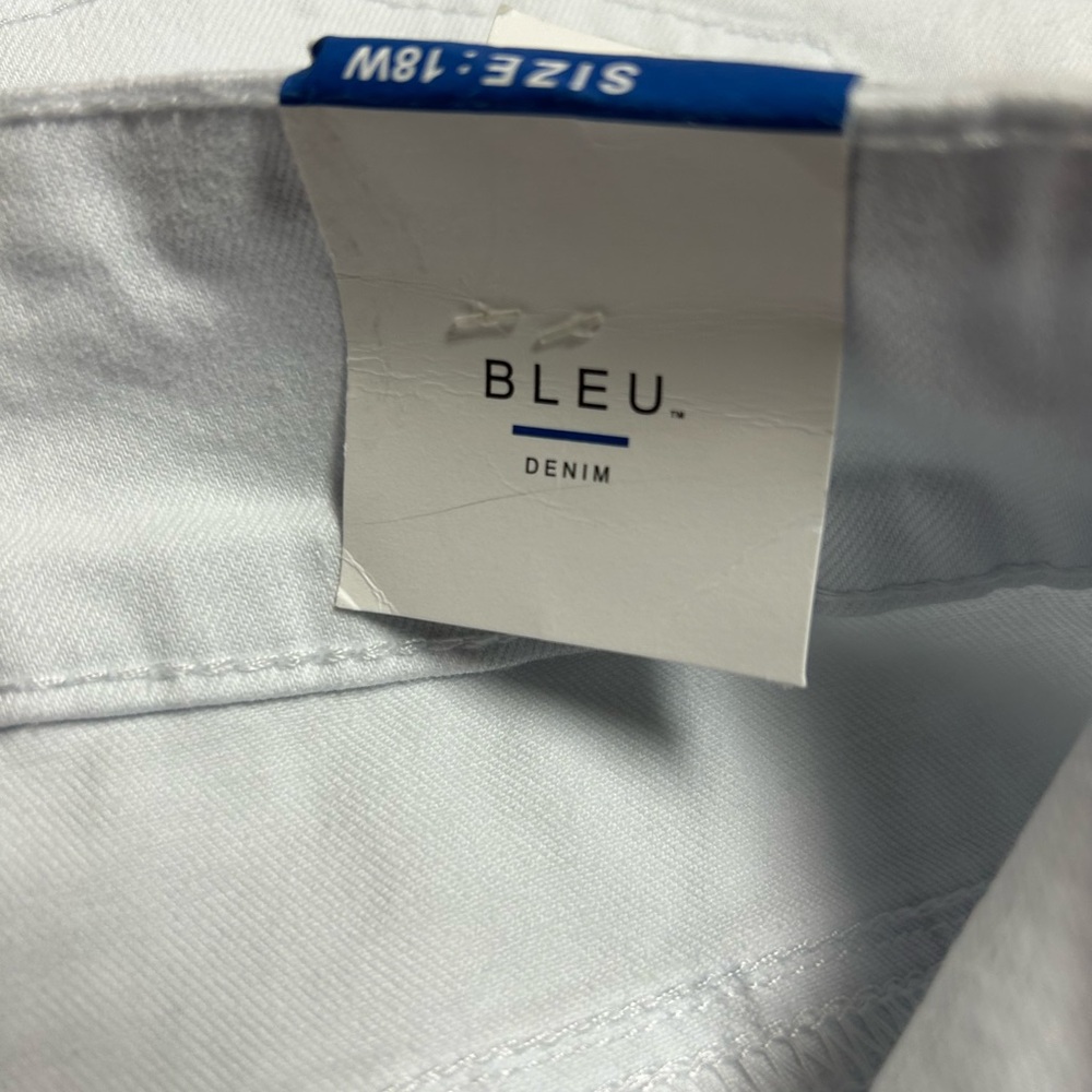 Women’s white denim bootcut jeans size 18W nwt cotton stretch - Picture 3 of 11